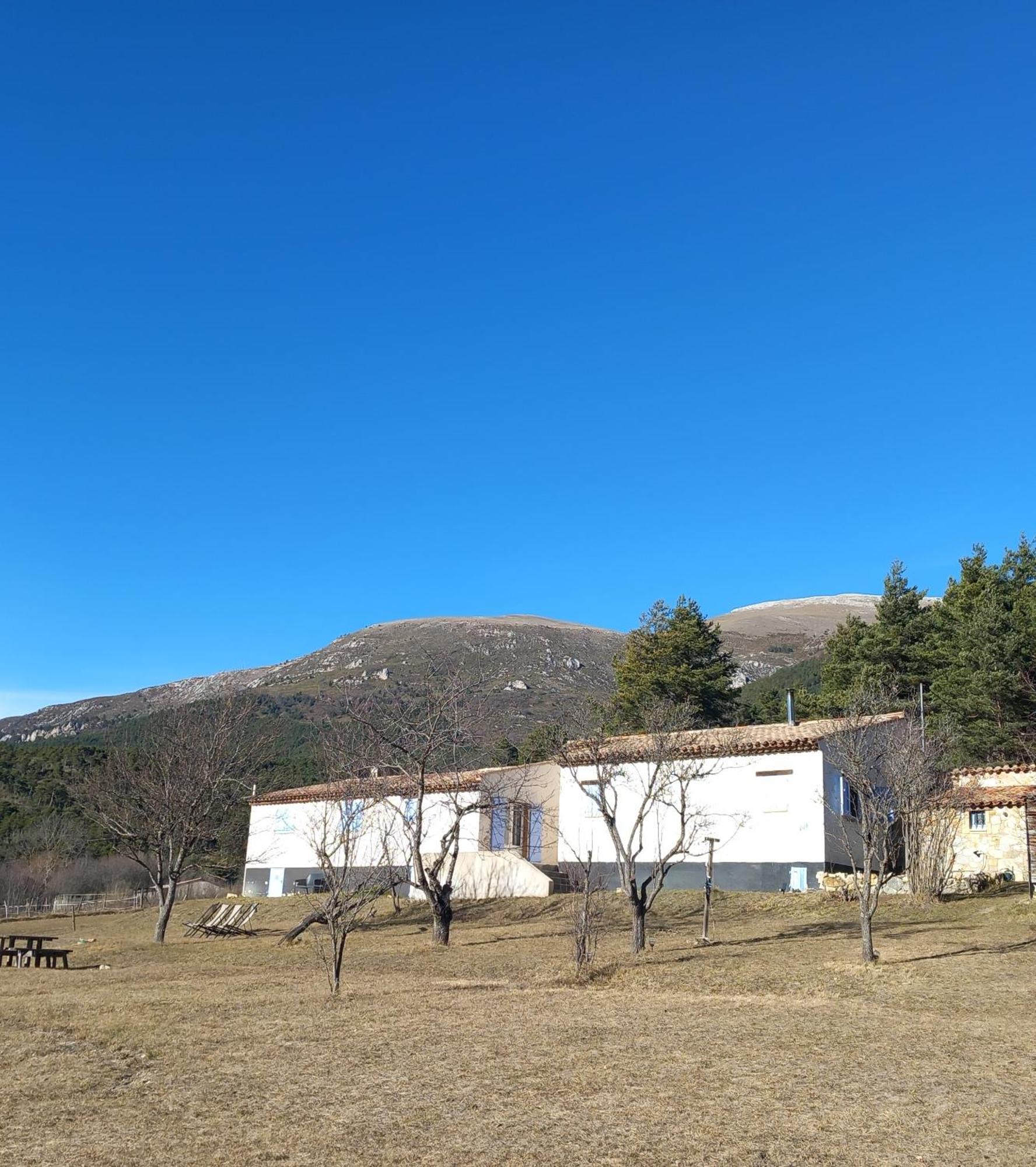 Gite La Mountagna Peyroules Exterior photo